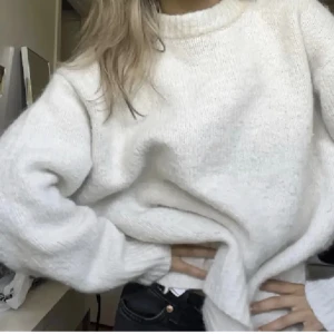 Zara stickad - Stickad tröja som är använd