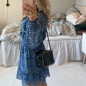 Blå klänning  - Superfin sommarklänning!💙☀️