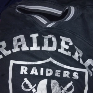 Divided sweatshirt - Go tröjja storlek large unisex