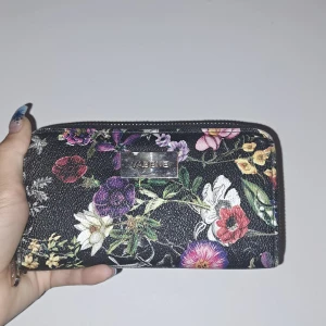 Plånbok - Säljer den då den ej används 