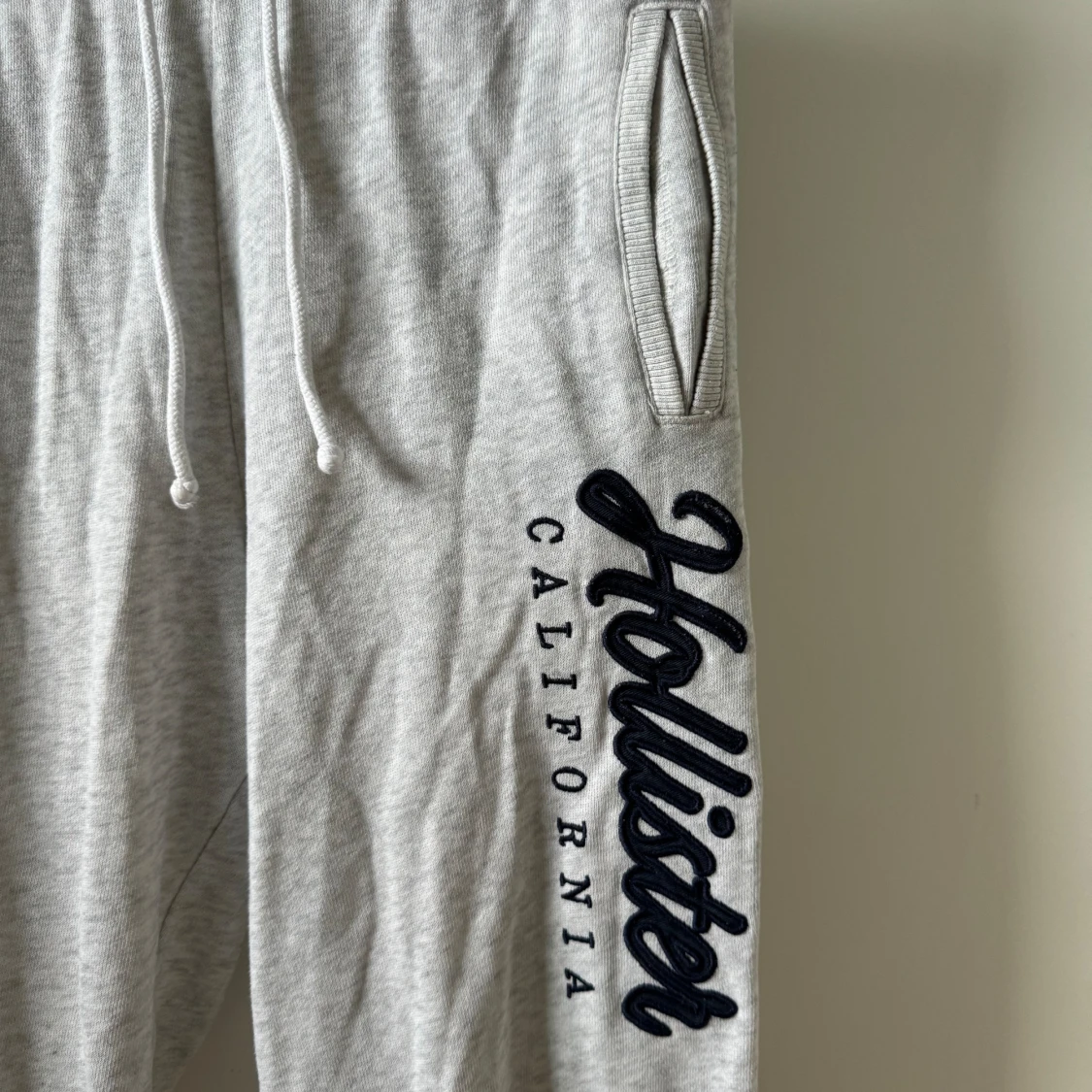 Hollister mjukis byxor  - 90