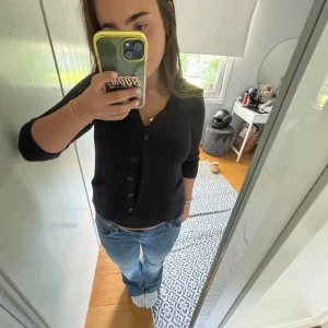 Mörkblå kofta cos  - Kofta cos mörkblå, fickor