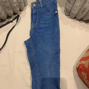 Oddmolly byxor - Oddmolly byxorna är som nya, endast använda 2-3 gånger. 