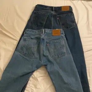 Två par jeans samma model storlek 30/32 båda är väldigt bra skick. Skriv  ett par för 350 eller båda två för 500.