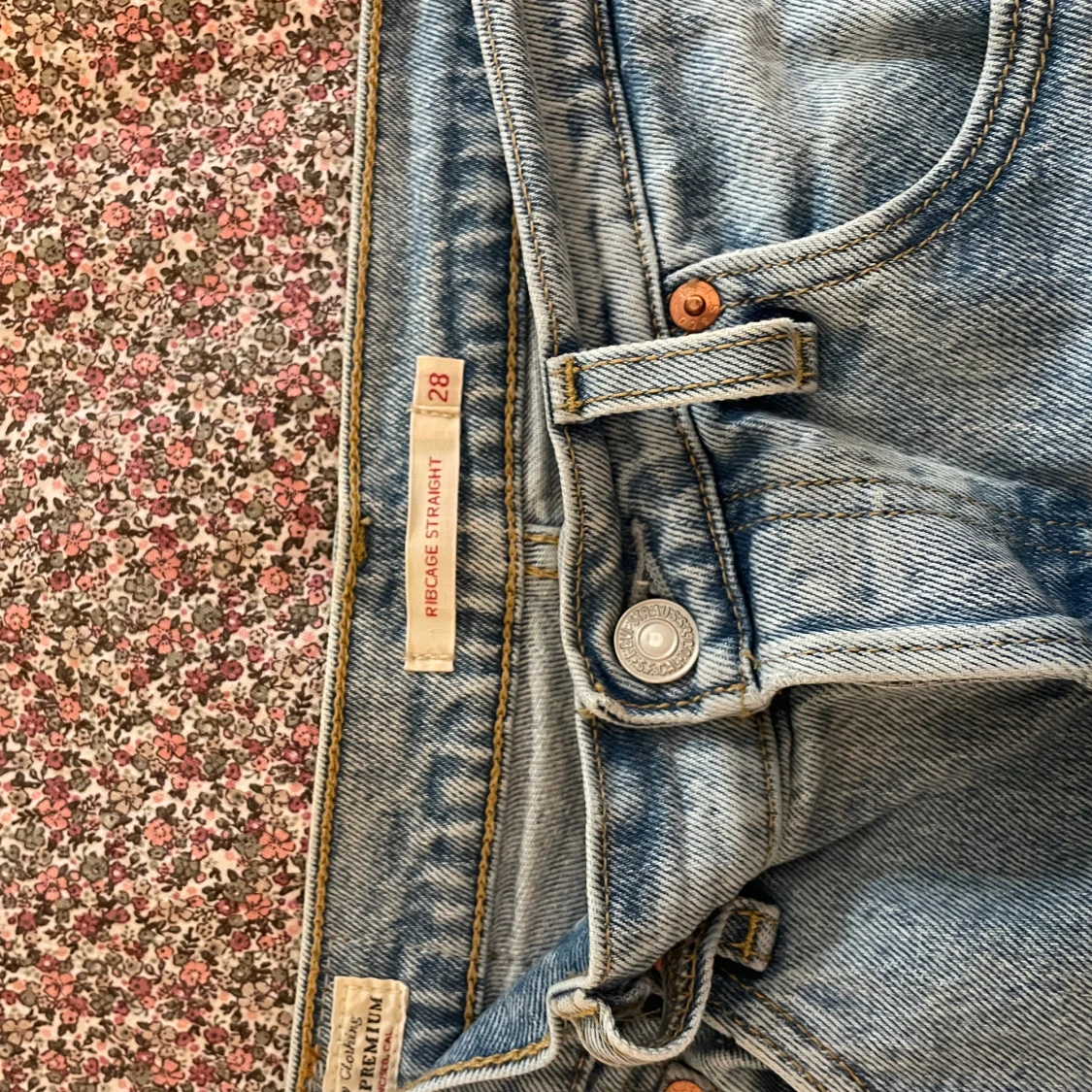 Levis jeans  - 91