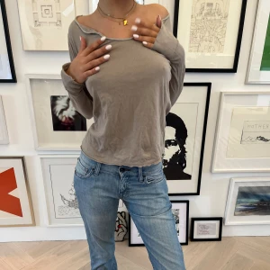 Zadigtopp - Så snygg basic långärmad T-shirt från Zadig!!