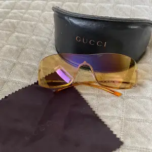 Mycket fin skick solglasögon från Gucci.