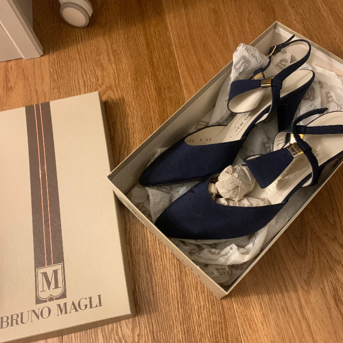 Bruno Magli klackskor  - 90