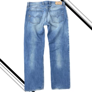 Vintage jeans - Midja: 93cm  Innerben: 76cm