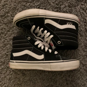Vans skor höga - Jätte fina Vans i fint skick💗