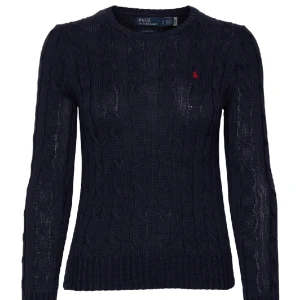 Polo Ralph Lauren - Har änvänt den få tal gånger köpte den för 2000 säljer för 1500. Säljer den för att jag inte änvänder den💕