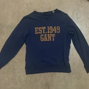 Gant hoodie! -  jag säljer en oanvänd Gant Huddig i storlek M.