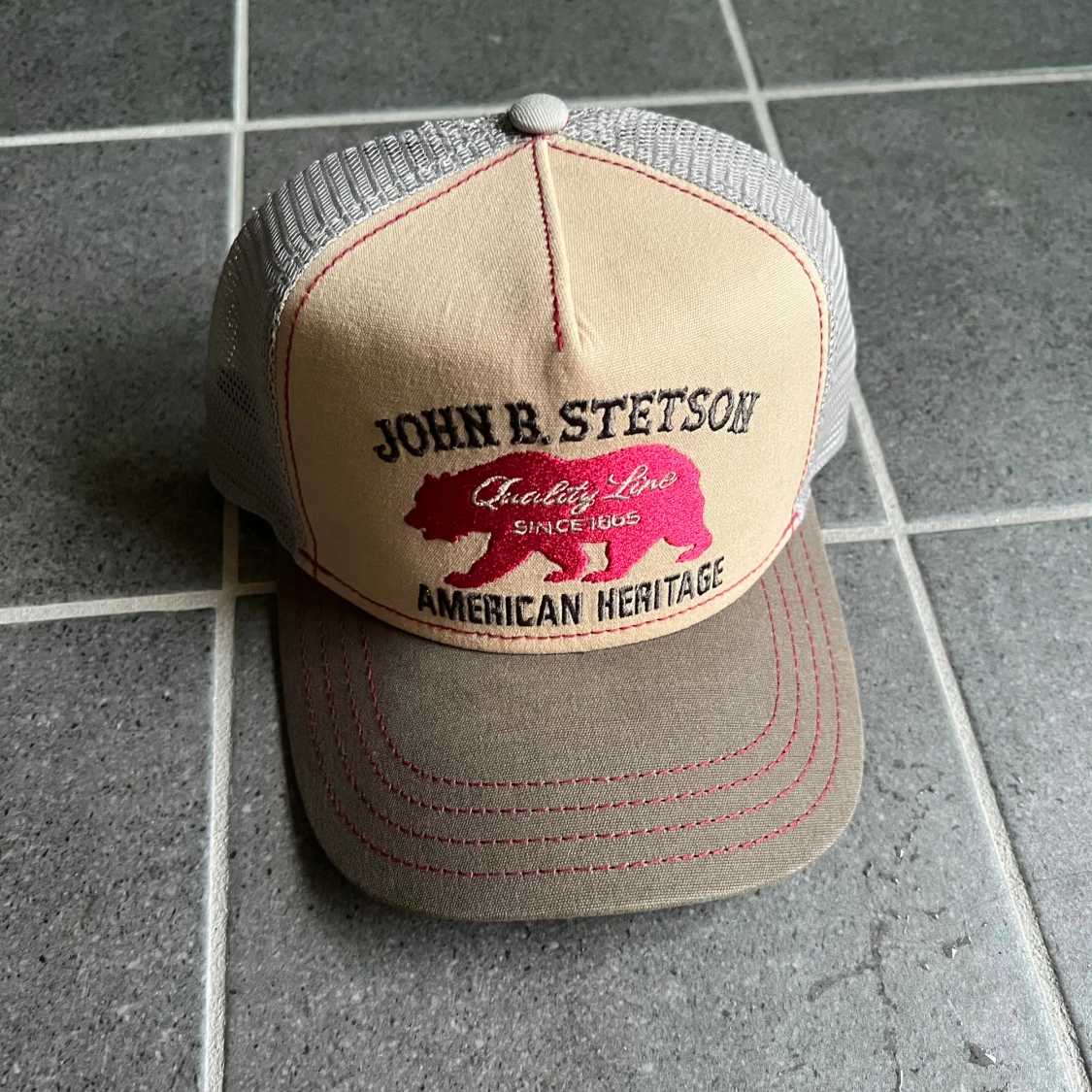 Beige och grå Stetson keps - 1