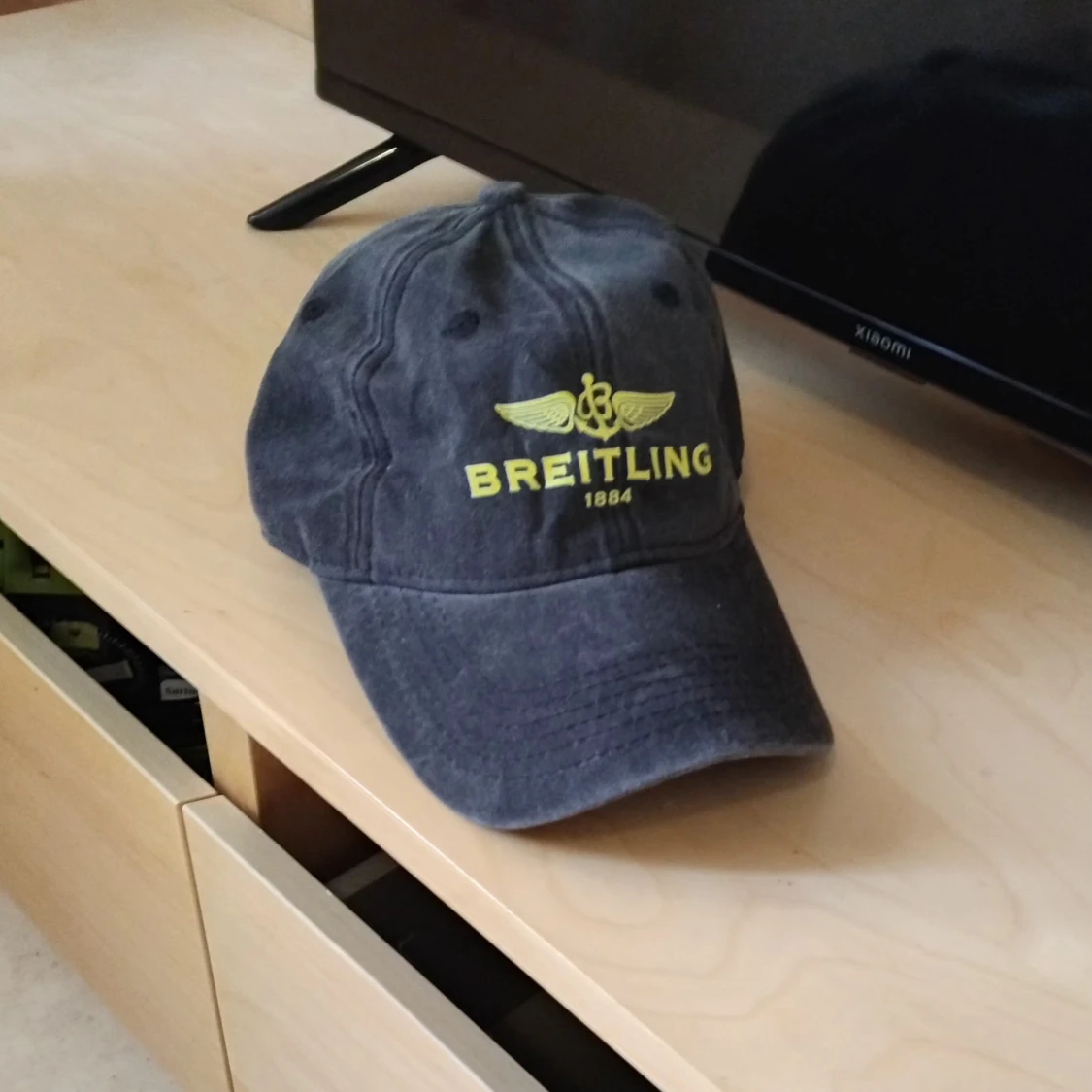 Svart keps från Breitling - 1