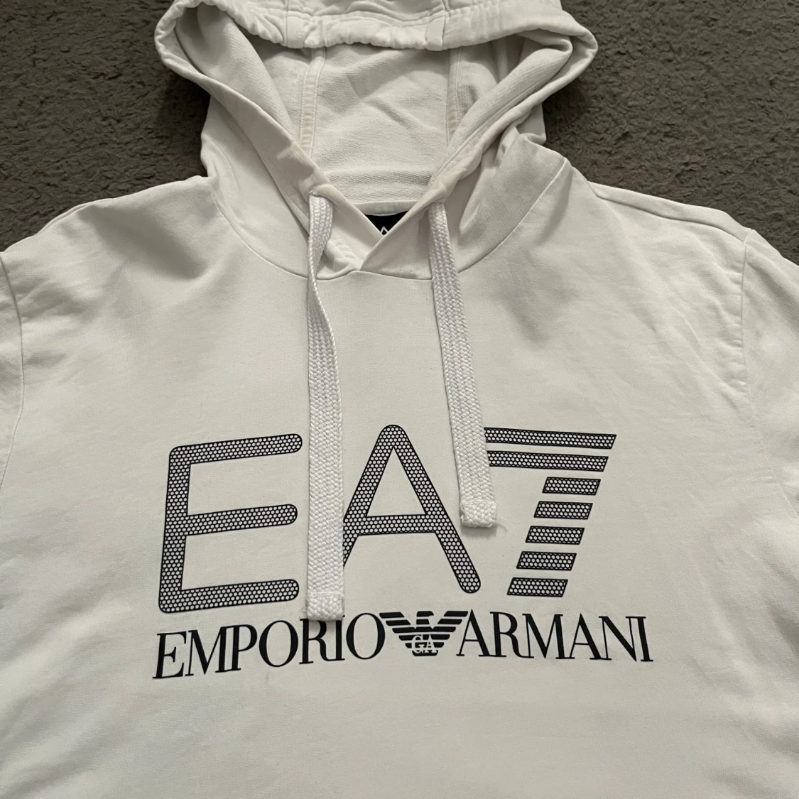 Vit hoodie från Emporio Armani EA7 - 1