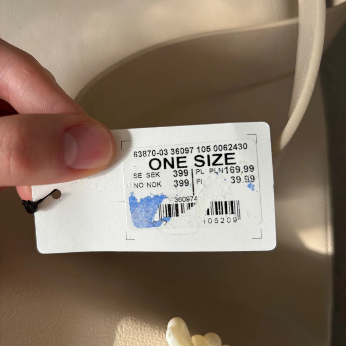 Beige axelväska från Kappahl - 1