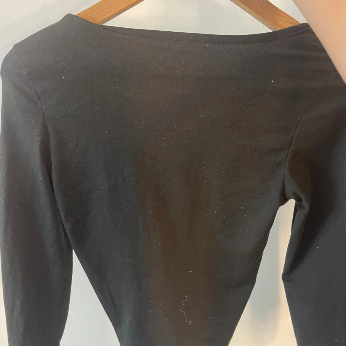 Svart långärmad topp med knyt från SHEIN - 1