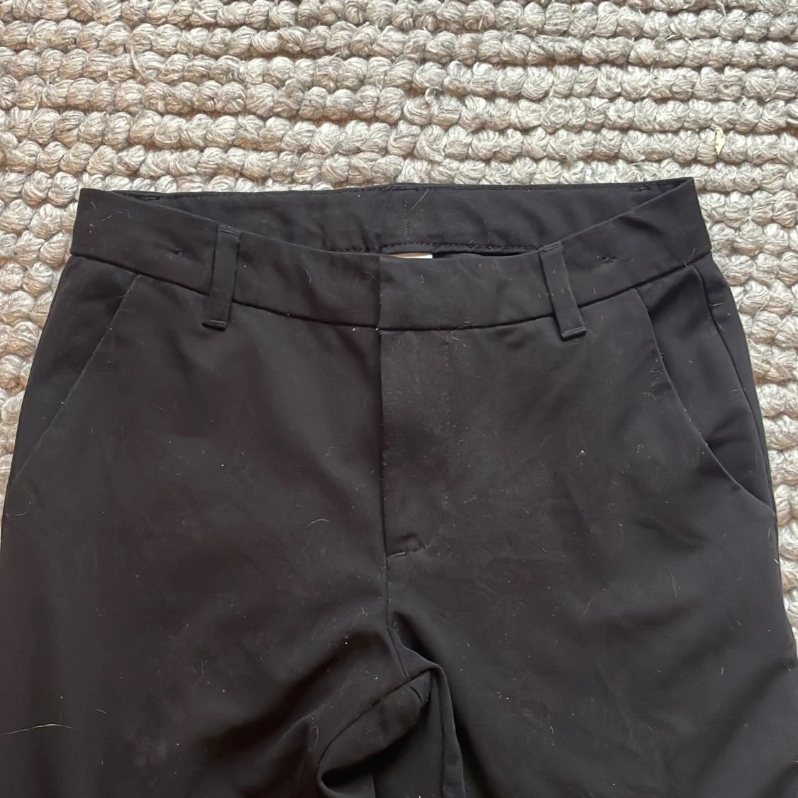 Svarta kostymbyxor från Lindex Kids i storlek 152 - 2