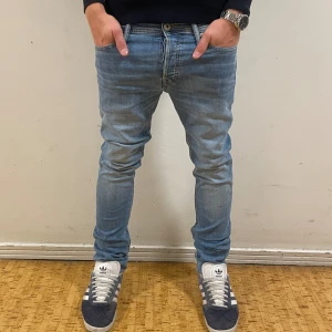 Jack & Jones | Jeans - // Jack & Jones | Nytt skick | Nypris runt 1500 | Storlek W29 L32 |  