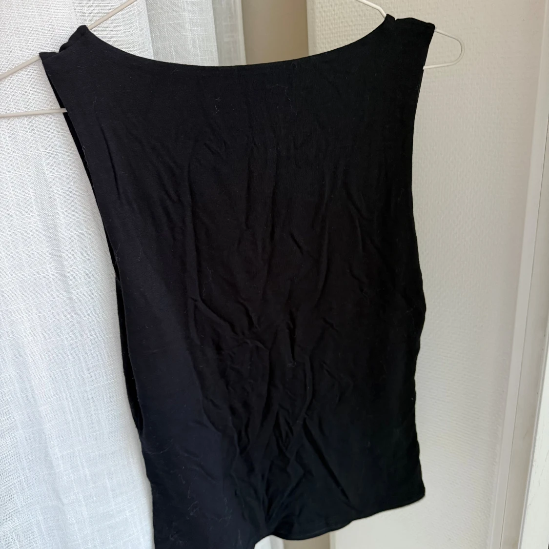 Svart linnetopp från 157 - 1