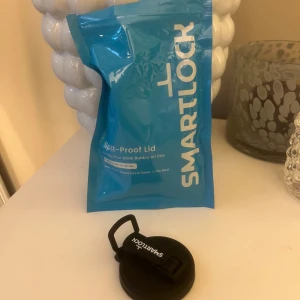 Smartlock  - Smartlock som passar Redbull, powerking och full size 250 ml och andra burkar med 5.1 cm i diameter❣️ Sugrör följer med