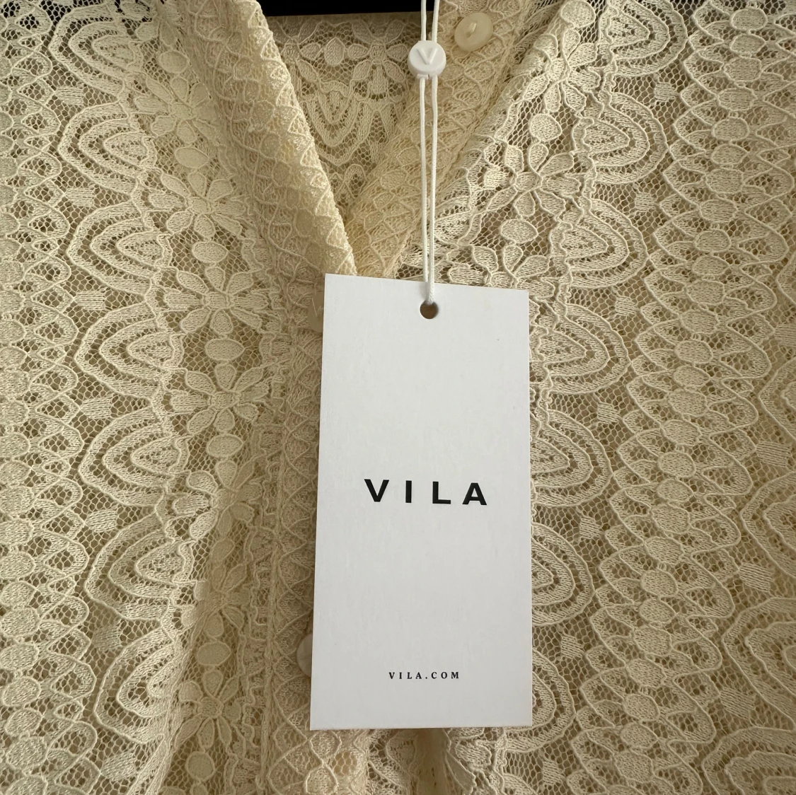 Oanvänd krämvit spetsblus! - 4