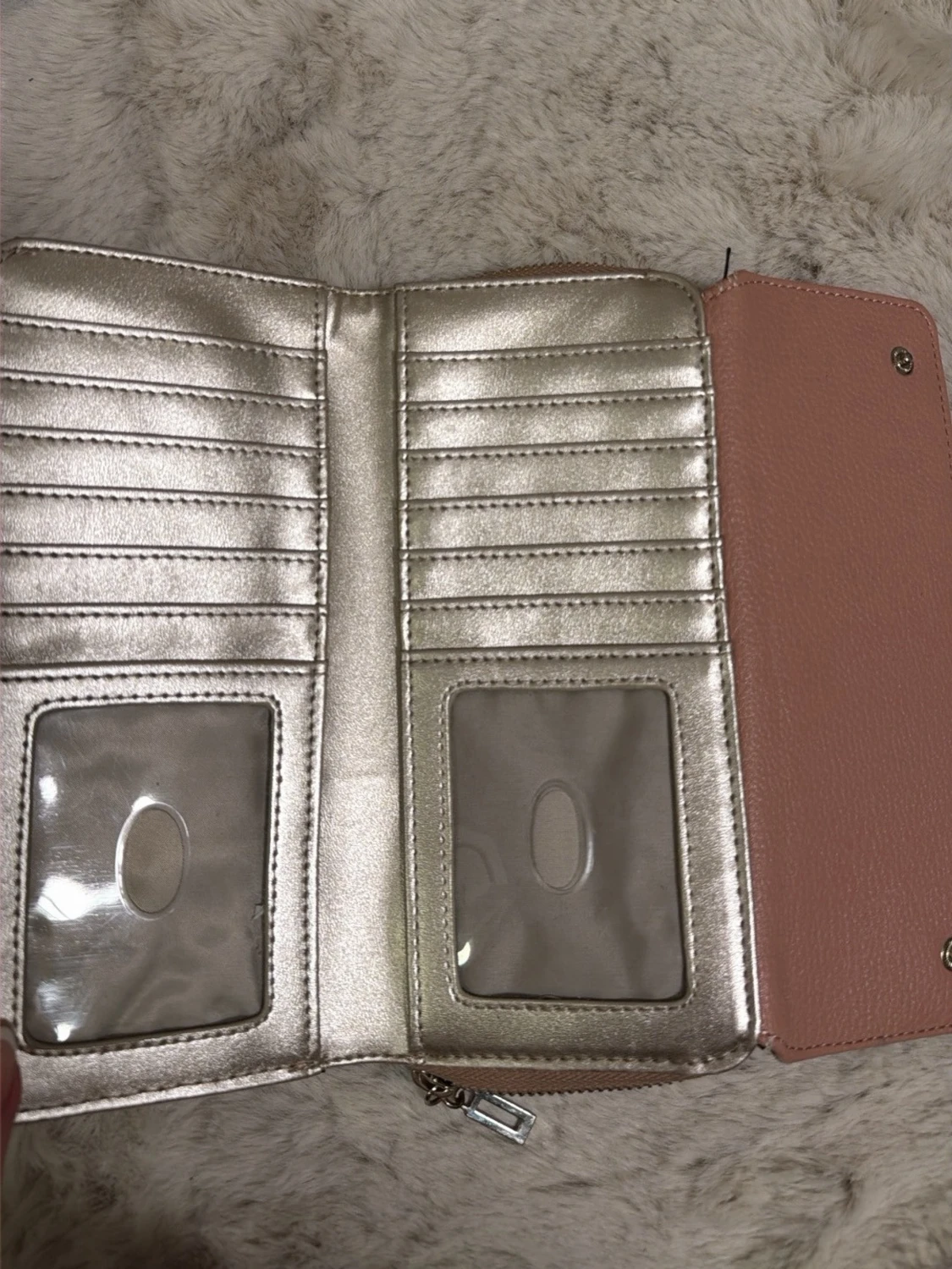 Rosa plånbok från Guess med dragkedja - 3