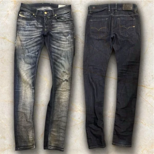 Diesel jeans - Diesel jeans med cool fade. Storlek W29 L32. Modell sleenker