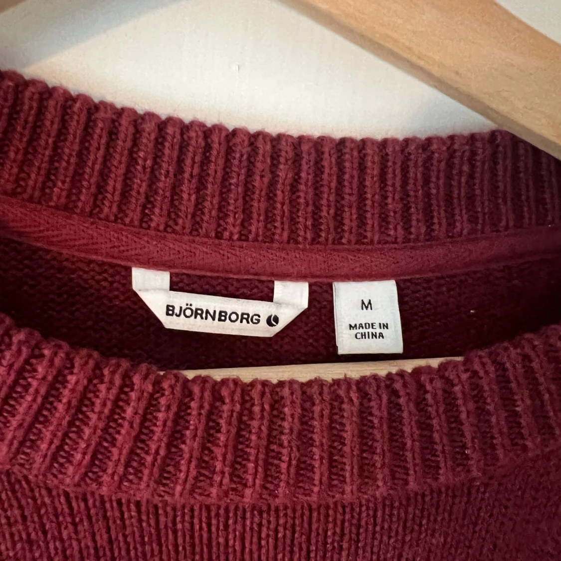 Vinröd stickad tröja från Björn Borg - 2