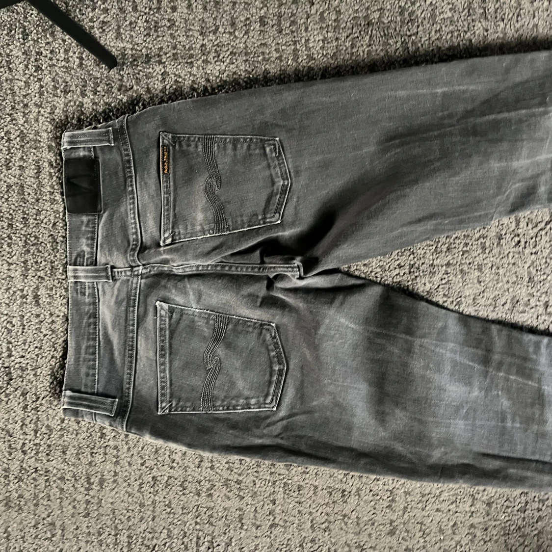 Grå jeans från Nudie Jeans - 2