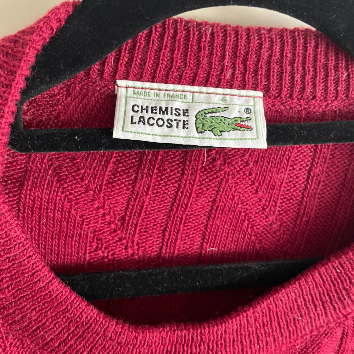 Lacoste stickad vinröd  tröja stl 4 - 2