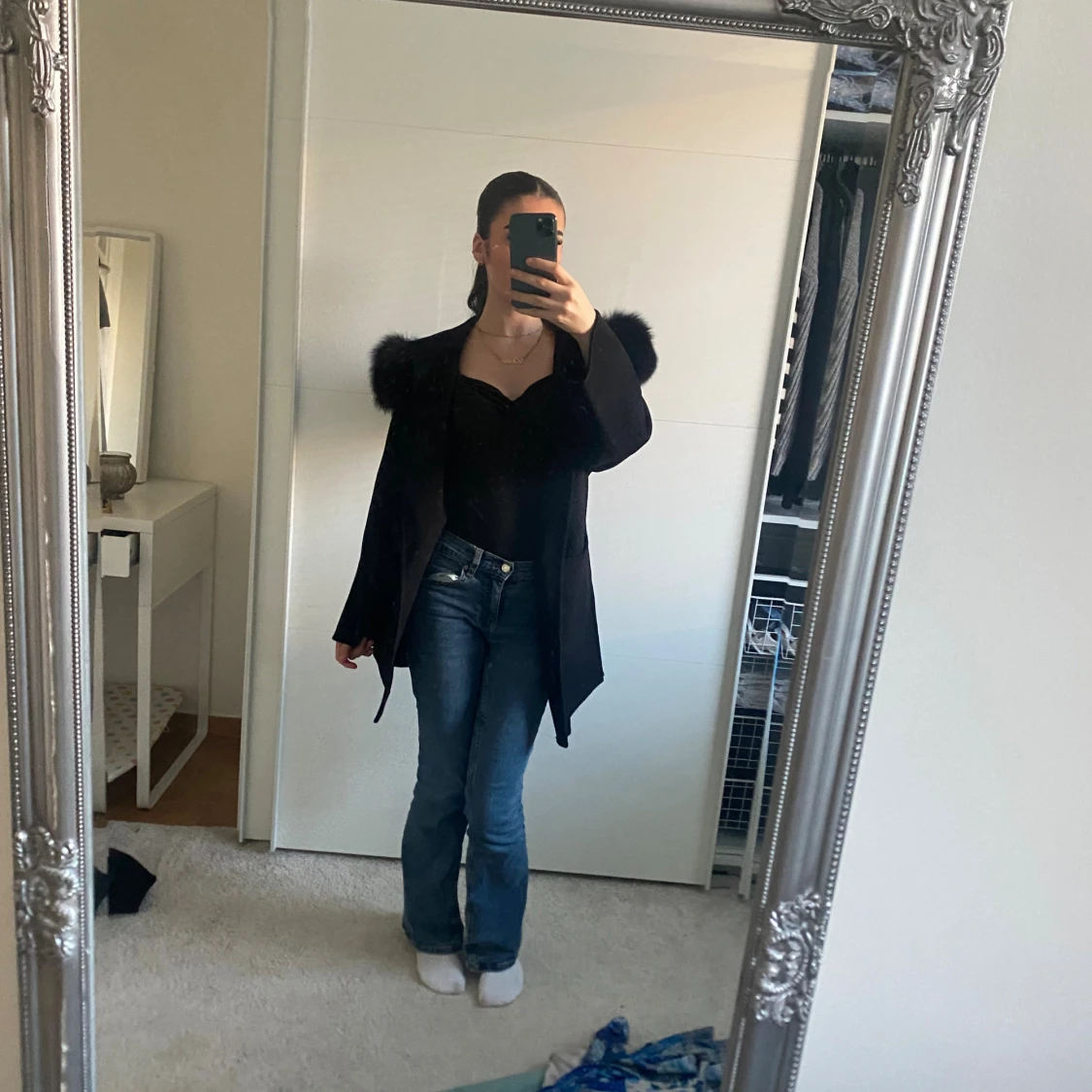 Svart kappa med äkta päls - 4