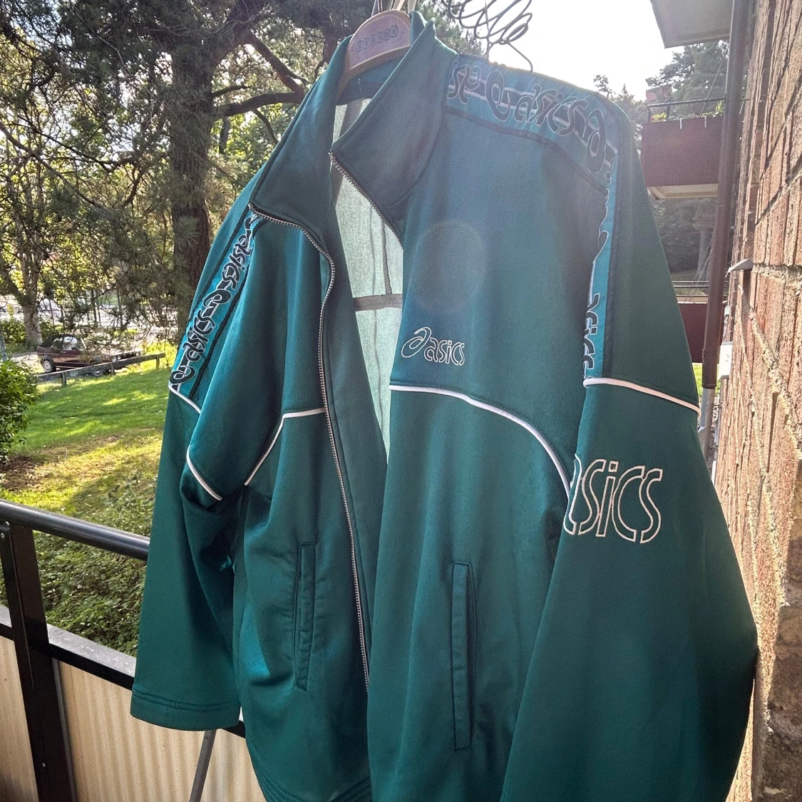 Grön vintage Asics vindjacka tracktop (M) - 1
