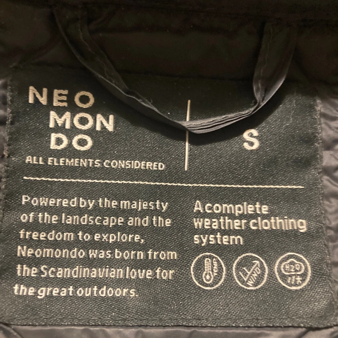 Svart pufferjacka från Neomondo - 3