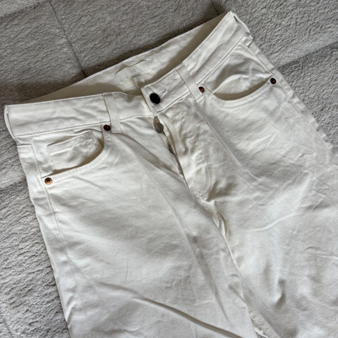 Vita raka jeans från H&M - 1