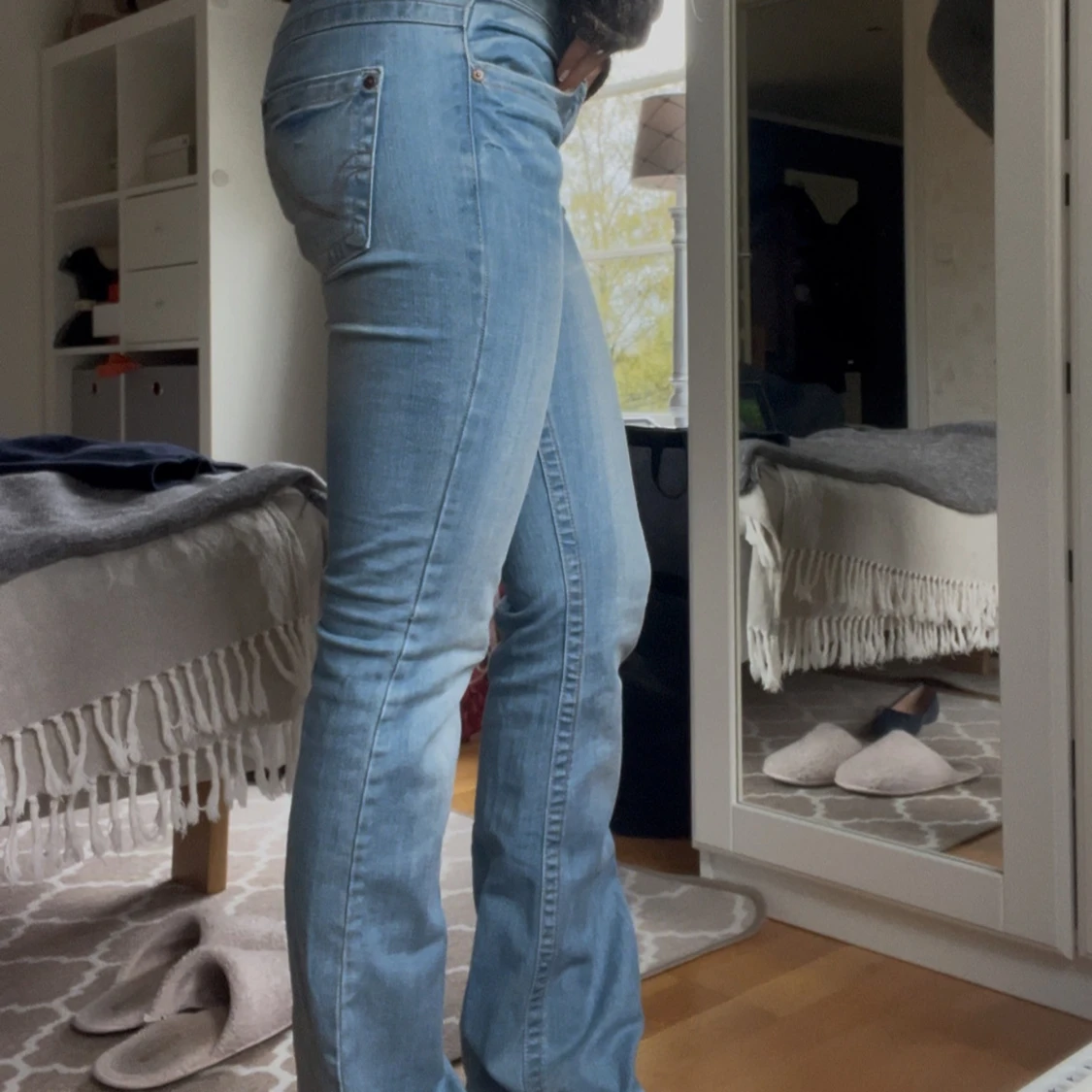 Ljusblå bootcut jeans från Replay - 2