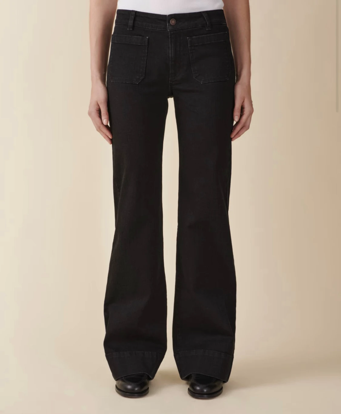 JEANERICA St Monica Low (Black 2 Weeks)