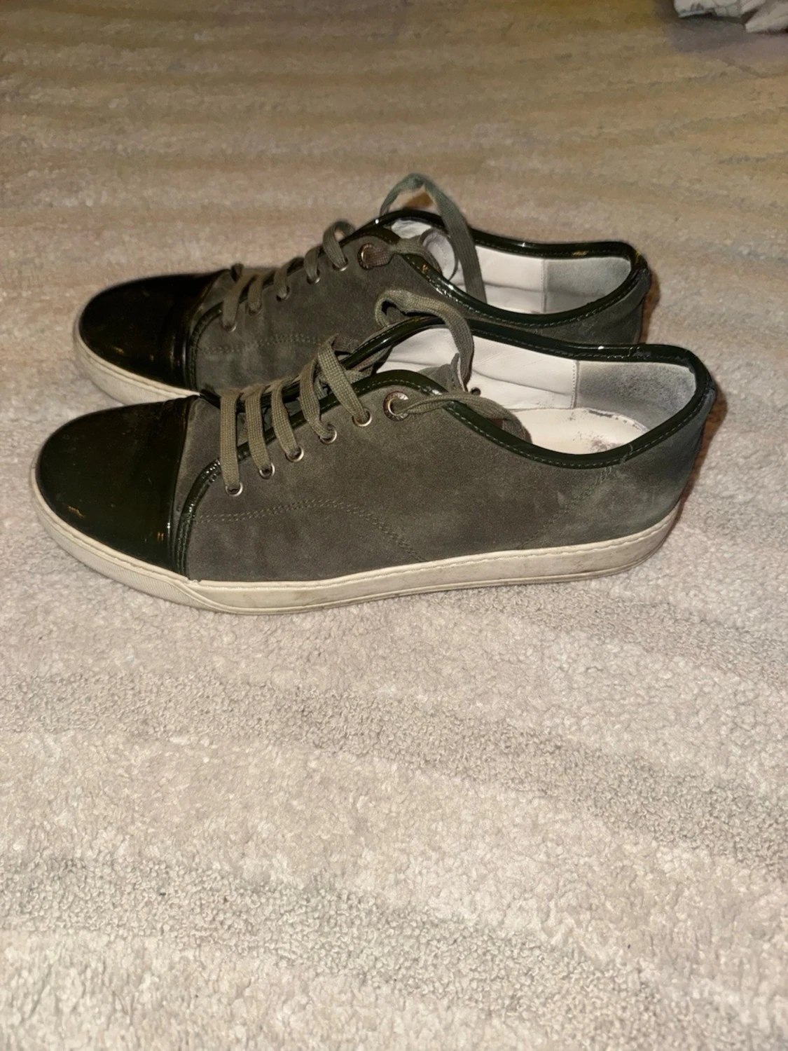 Gröna sneakers från Lanvin i mocka - 1