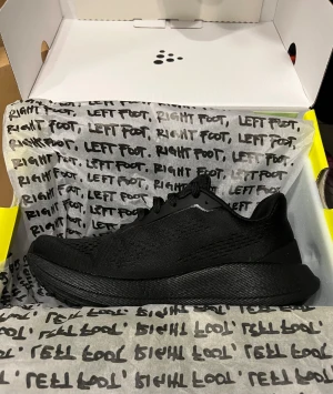 Svarta sneakers Craft Pacer W - Helt nya i förpackningen och oanvända. Nypris: 1400kr, mitt pris: 900kr.