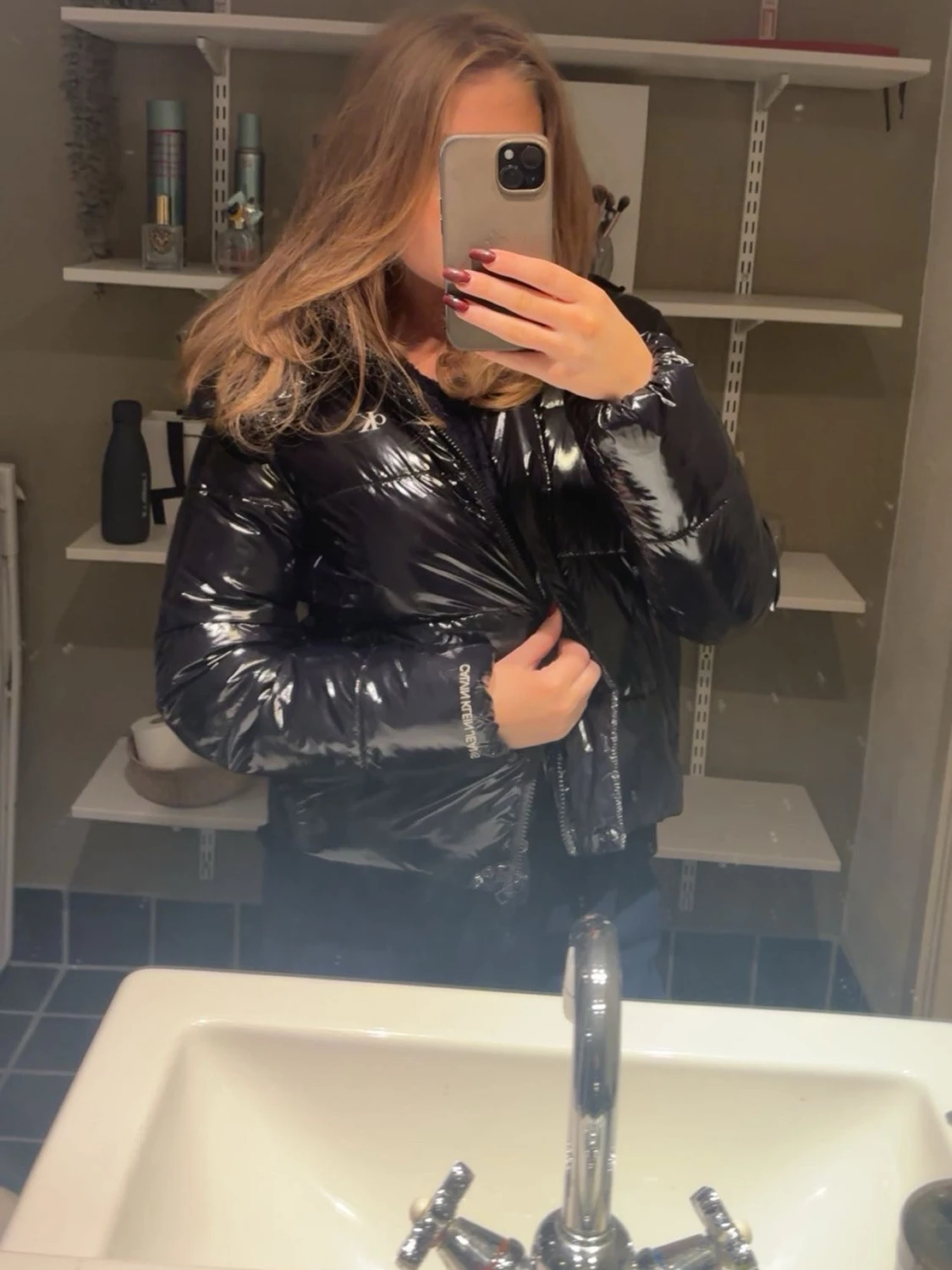 Svart pufferjacka från Calvin Klein - 1