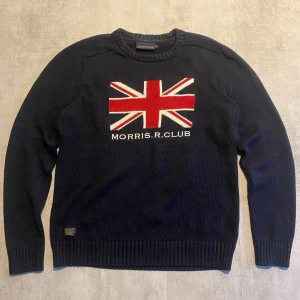 Mörkblå stickad Morris tröja  - Jag Säljer en fet tröja från Morris| skicket på tröjan är bra 8/10  | storlek L| ny pris 2000: mitt pris är 399 | skriv vid frågor och funderingar  