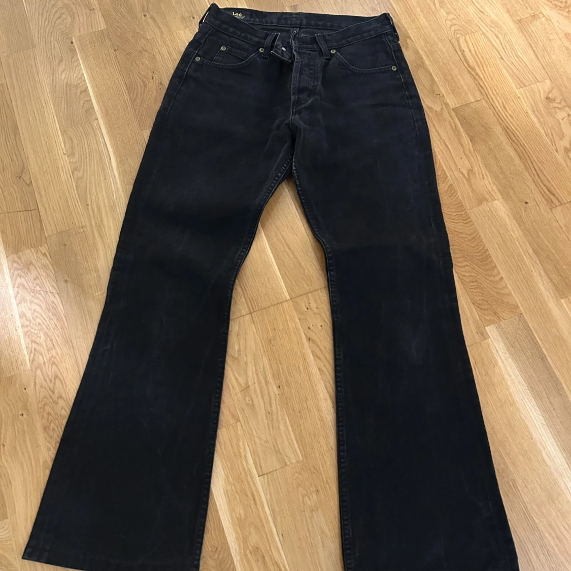 Svarta bootcut jeans från Lee W31 L34 - 3