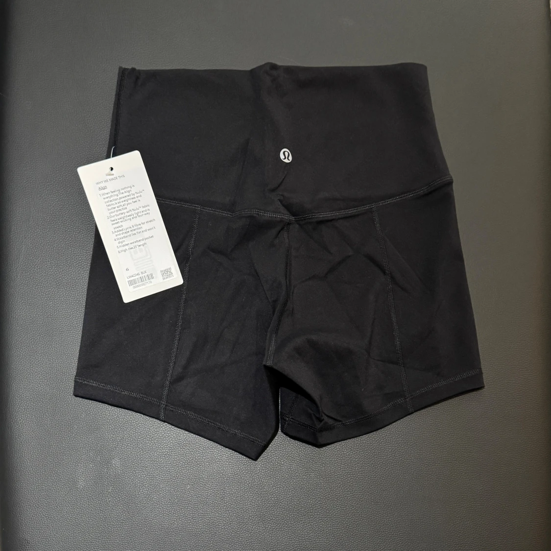 Svarta high Align waist shorts från Lululemon storlek 6