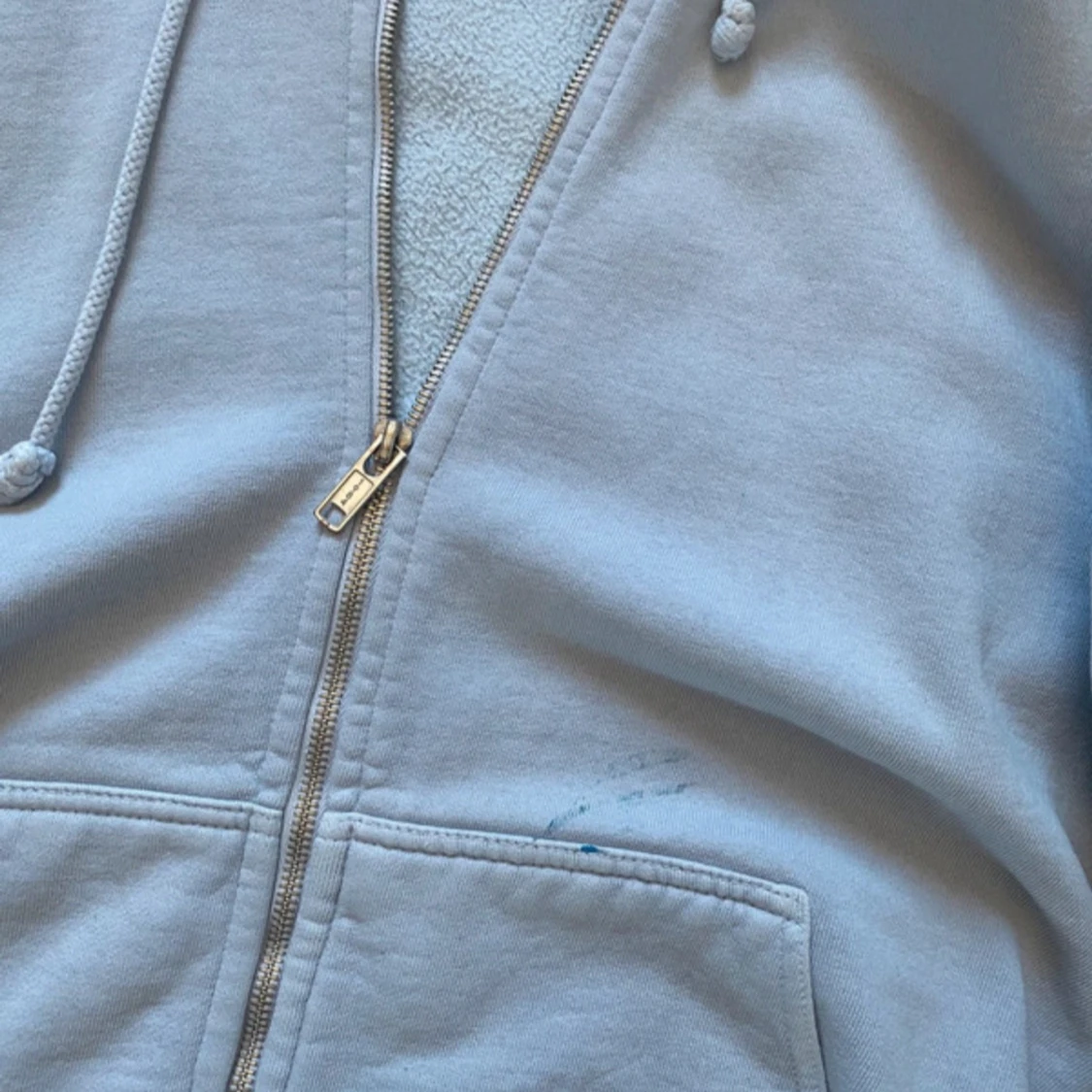 Ljusblå hoodie från Brandy Melville - 2