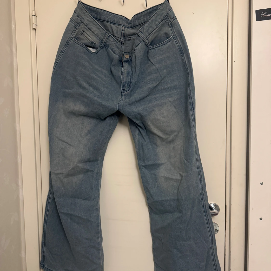 Blå wide jeans med hög midja