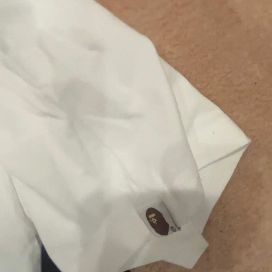 Vit BAPE t-shirt med rosa camo print - 2