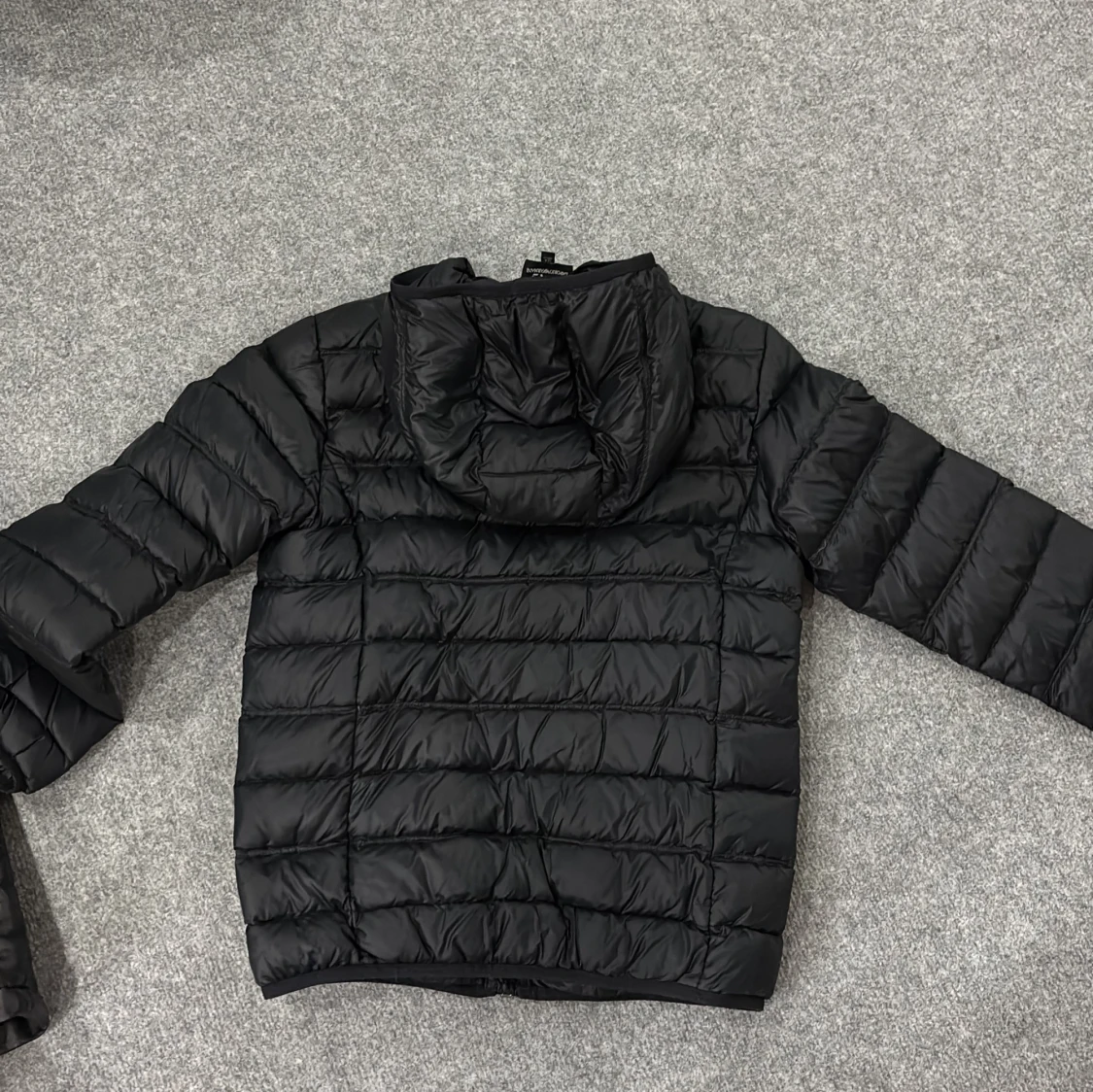 Svart pufferjacka från EA7 Emporio Armani - 2