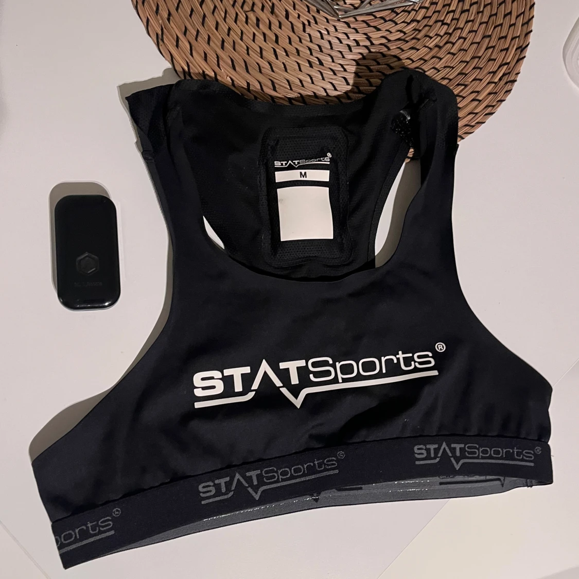 Svart sporttopp från STATSports