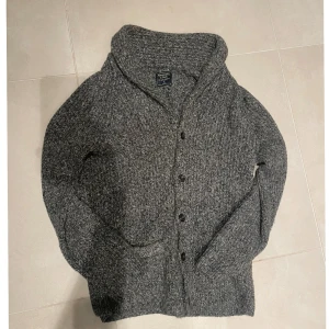 Abercrombie & fitch - Sjukt snygg kofta/cardigan. Pris går att diskutera 