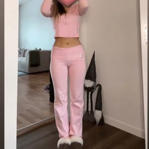 Mjukisset - Rosa mjukisset, perfekt på mig som är 156 💖